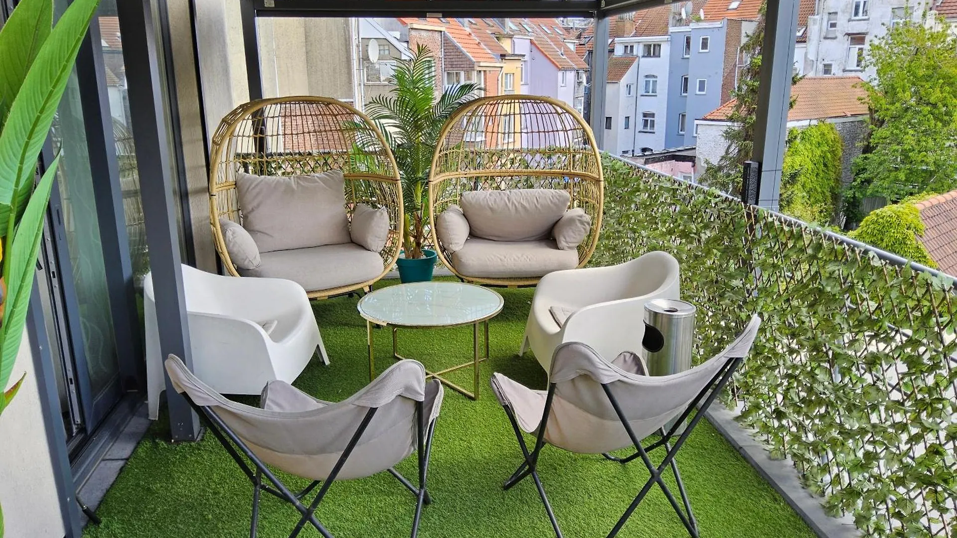 Chambre Deluxe Au 2Eme Etage, Chambre Double Au 4Eme Etage Not A Hotel Brussels Homestay